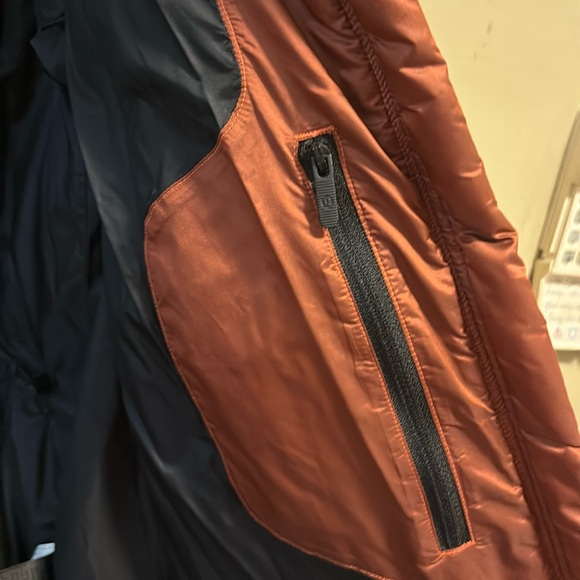 Lululemon Cloudscape jacket 4 - Picture 7 of 9